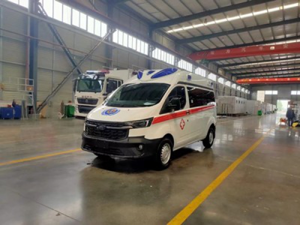 程力威2023新款江铃福特新全顺底盘监护型救护车 (含医疗设备加强型)